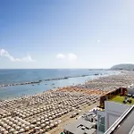 Hotel Caravelle