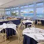 Hotel Caravelle