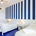 Caravelle 4*