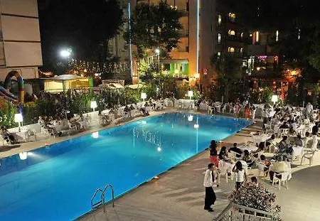 Caravelle Hotel 4*
