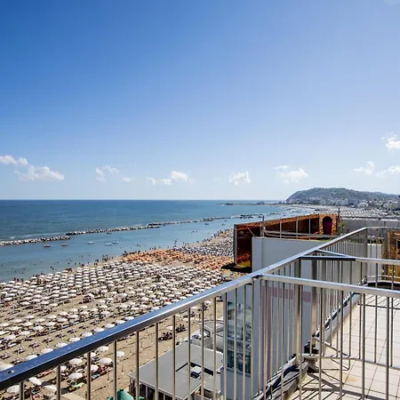 Hotel Caravelle 4*