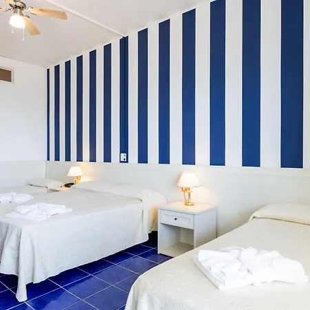 Caravelle 4*