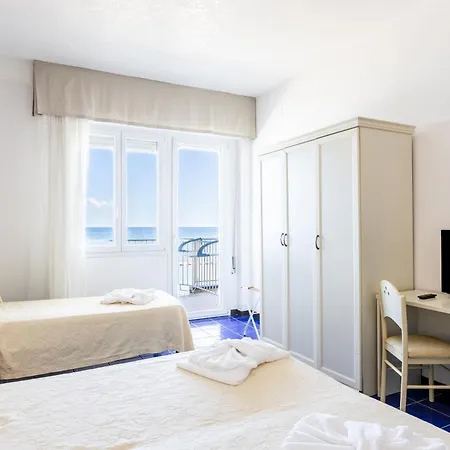 Hotel Caravelle - Nuova Gestione 2026 Cattolica