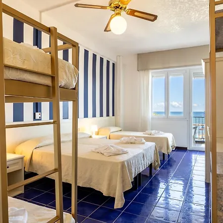 Caravelle Hotel