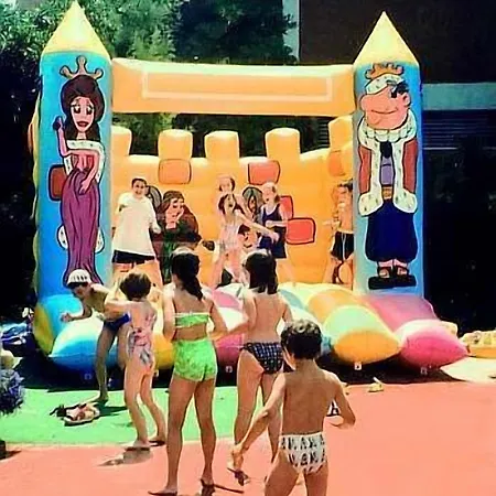 Caravelle Hotel Cattolica