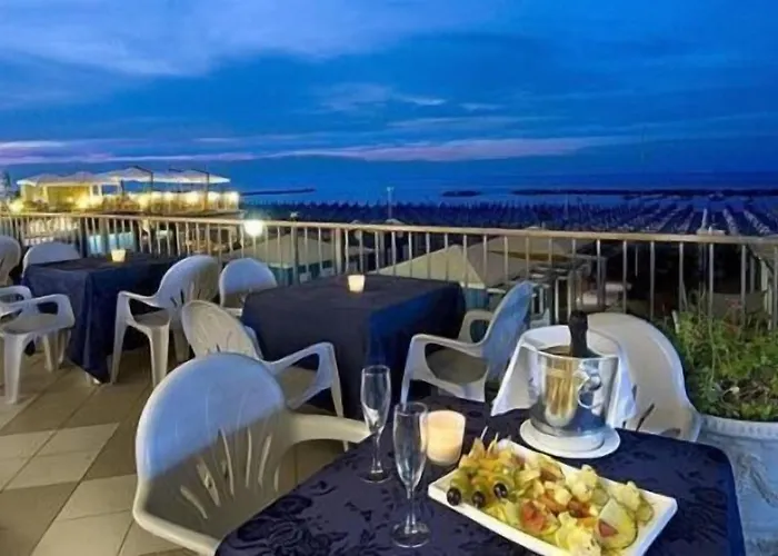 Caravelle Hotel Cattolica