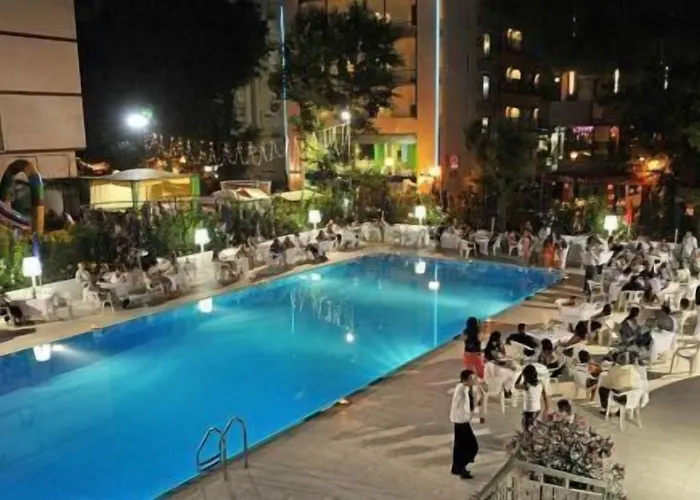 Hotel Caravelle