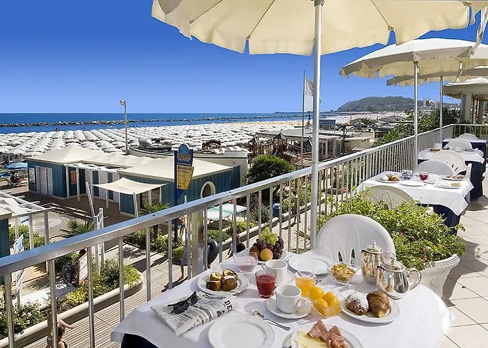 Hotel Caravelle 4*